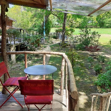 La Cabane De L'Oiseau Couze-et-Saint-Front Exteriér fotografie